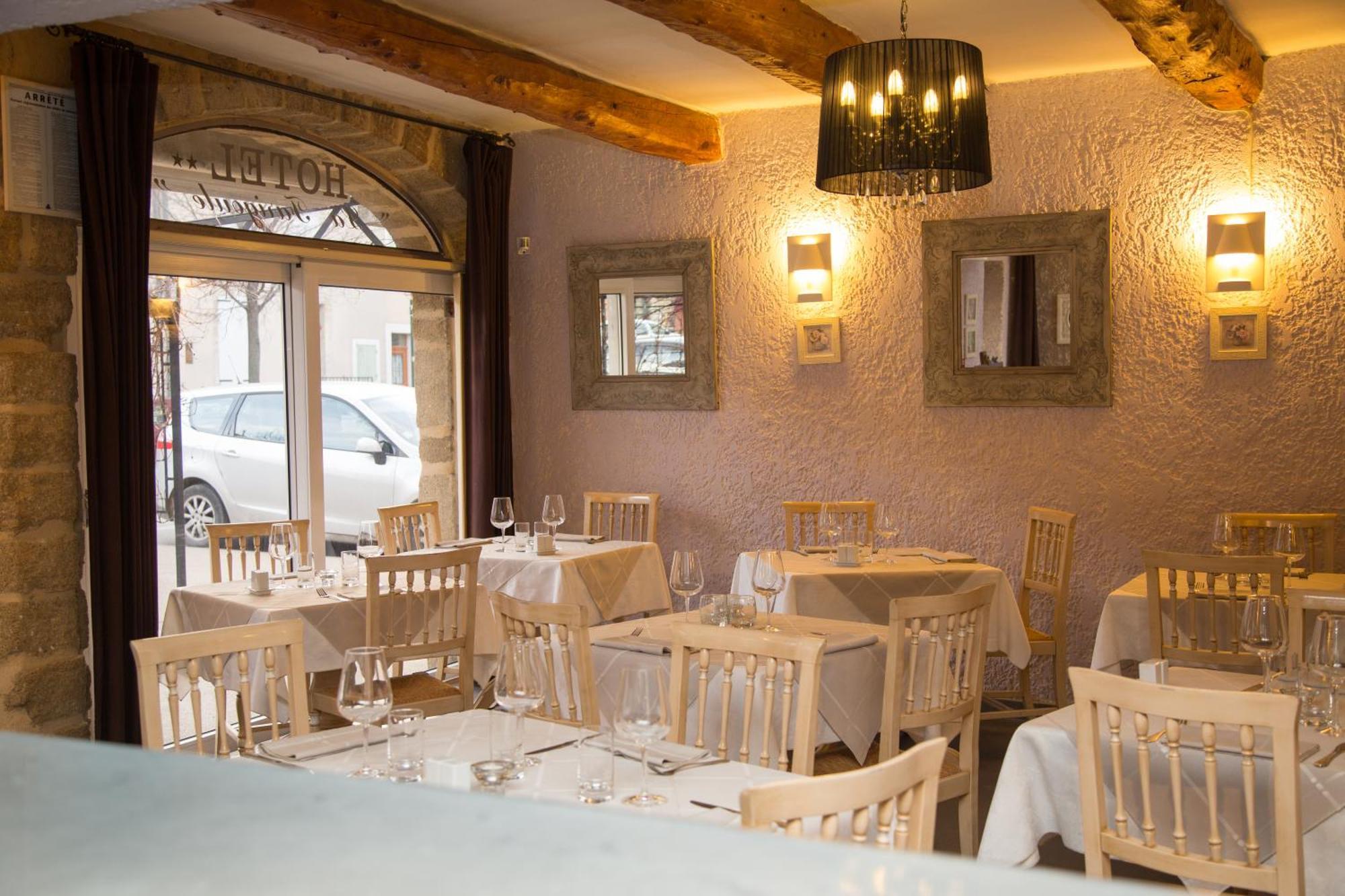 La Farigoule Hotel Sainte-Cécile-les-Vignes Eksteriør billede