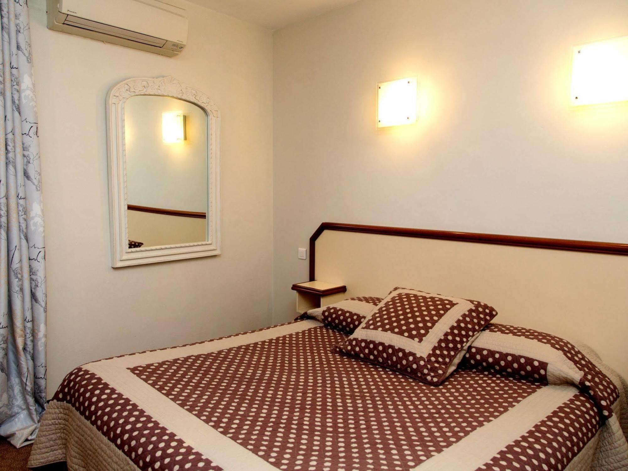 La Farigoule Hotel Sainte-Cécile-les-Vignes Eksteriør billede