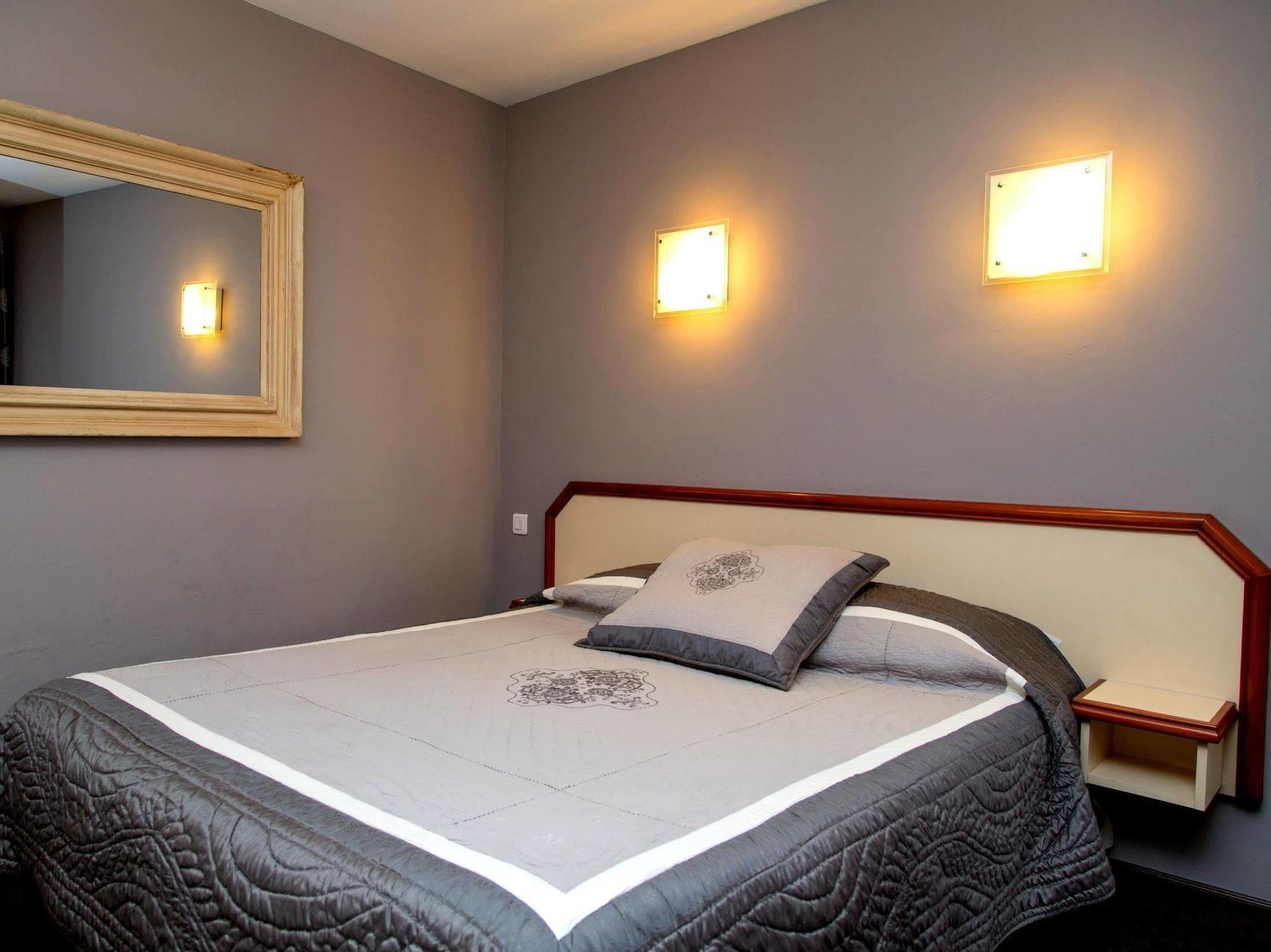 La Farigoule Hotel Sainte-Cécile-les-Vignes Eksteriør billede